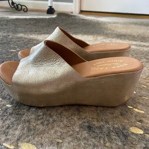Wedge sandals
